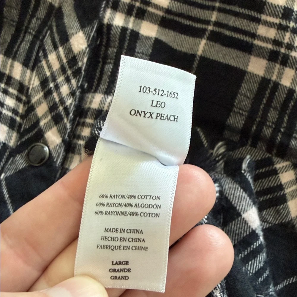 Rails Leo Onyx Peach Plaid Flannel Shirt with Frayed Hem Size Large